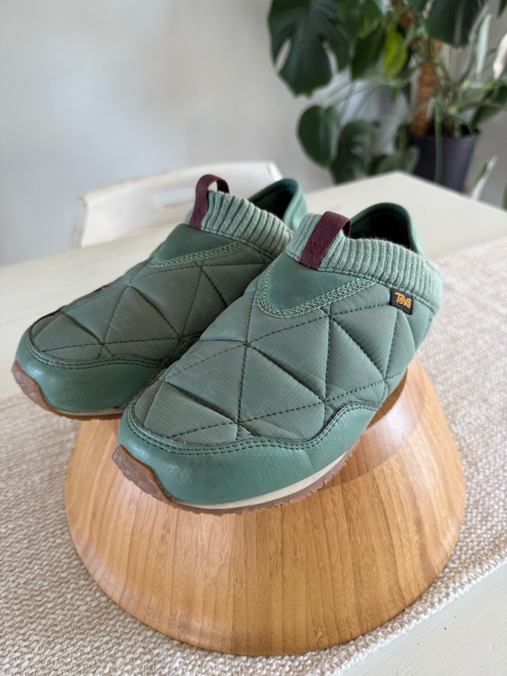 Teva Quilted Slip-On Muffs in Forest Green with Burgundy Pulls